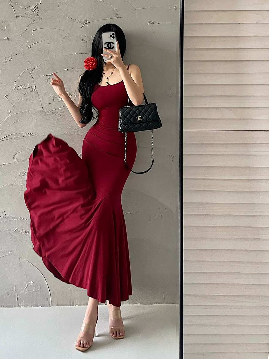 Váy dài ôm sát dáng đuôi cá, xếp ly, eo cao, thuần khiết và quyến rũ của YoungGirlDay