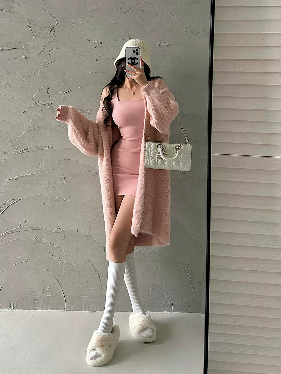 YoungGirlDay khao khát thuần khiết gợi cảm, váy ôm sát hông, áo khoác cardigan dài vừa phải, bộ hai món