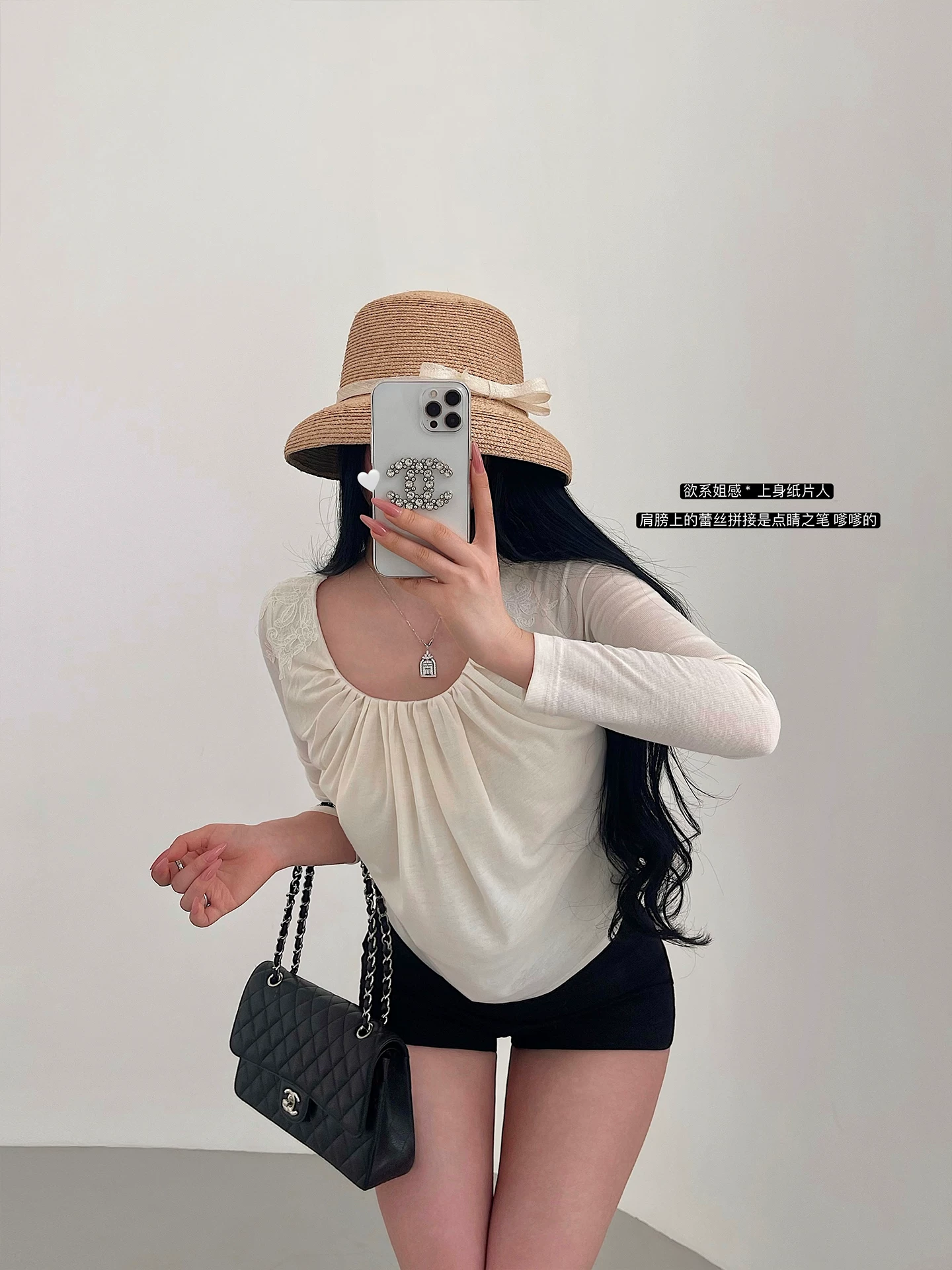 YoungGirlDay khao khát thuần khiết phong cách nhẹ nhàng Cổ chữ U xếp ly hai lớp dáng rộng phối ren thon gọn áo thun dài tay