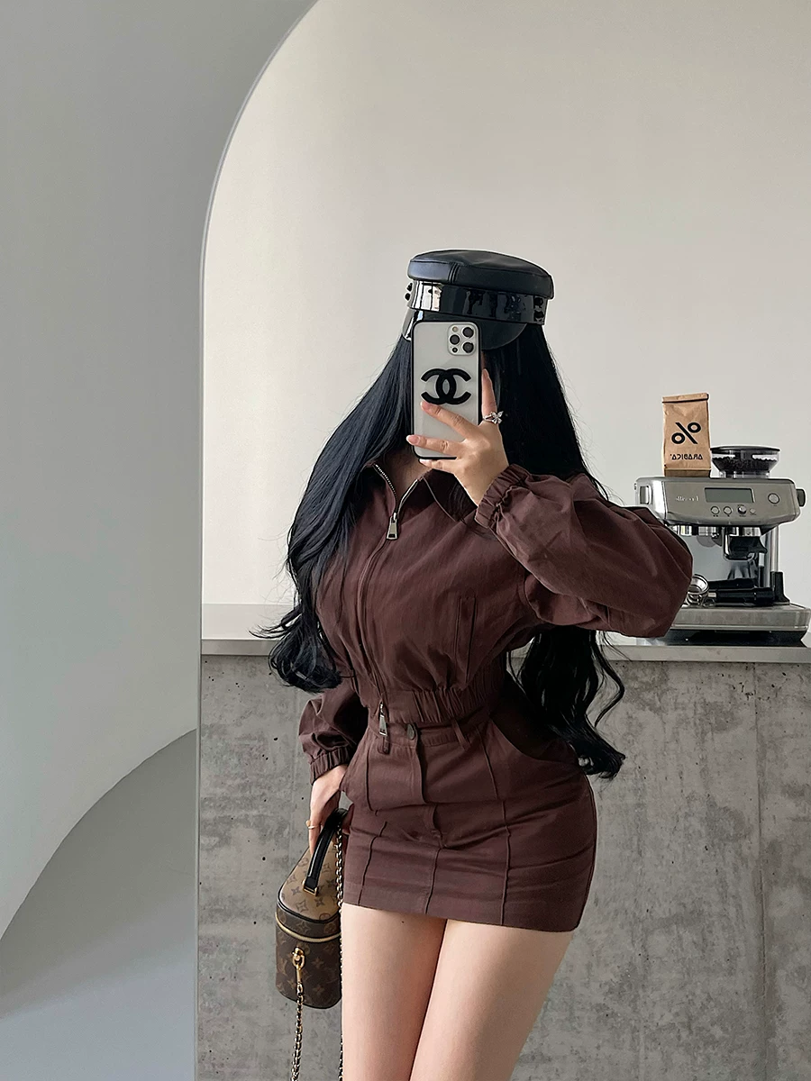 YoungGirlDay Yi Mengling phong cách áo khoác có khóa kéo ve áo, bộ đồ công sở ôm sát eo cao, bộ váy ngắn hợp thời trang