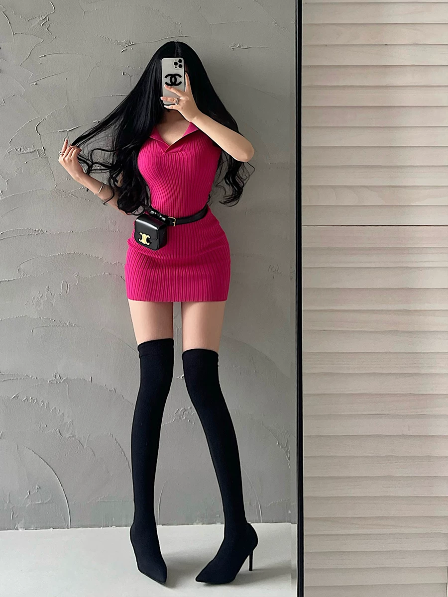 YoungGirlDay phong cách thuần khiết gợi cảm, váy dệt kim tay ngắn ôm sát eo, váy mini ôm sát cơ thể