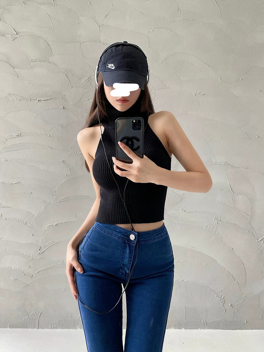 Áo thun nữ tay sát nách cổ cao ôm sát gợi cảm YoungGirlDay, chất liệu dệt kim, kiểu dáng trẻ trung quyến rũ.