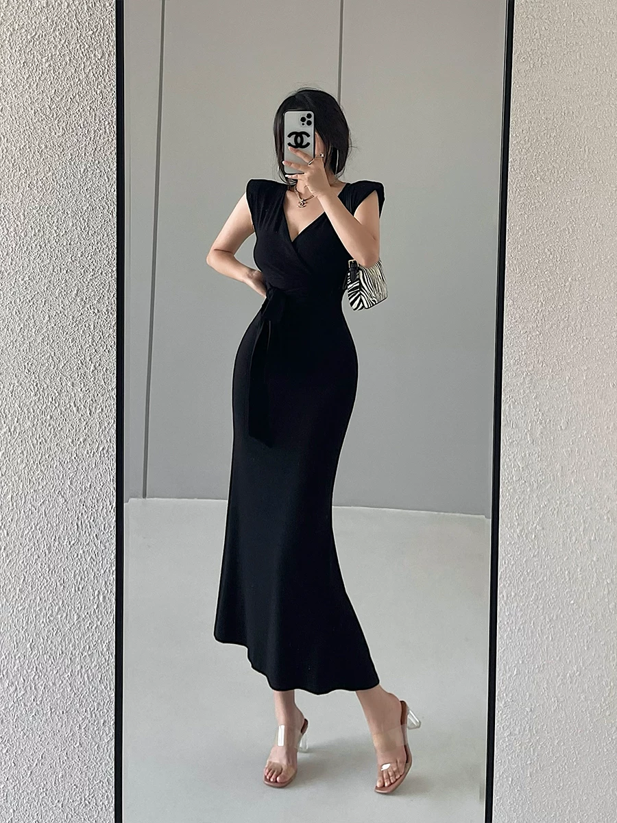 YoungGirlDay váy đuôi cá dài vừa phải, có dây đeo vai gợi cảm, ôm sát eo, có đệm vai, kiểu dáng bodycon