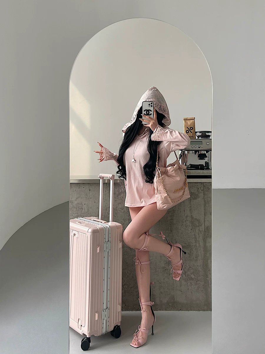 YoungGirlDay Pure Desire Style Ren Chắp vá có mũ trùm đầu Áo thun dài tay dáng rộng giảm béo dành cho nữ.