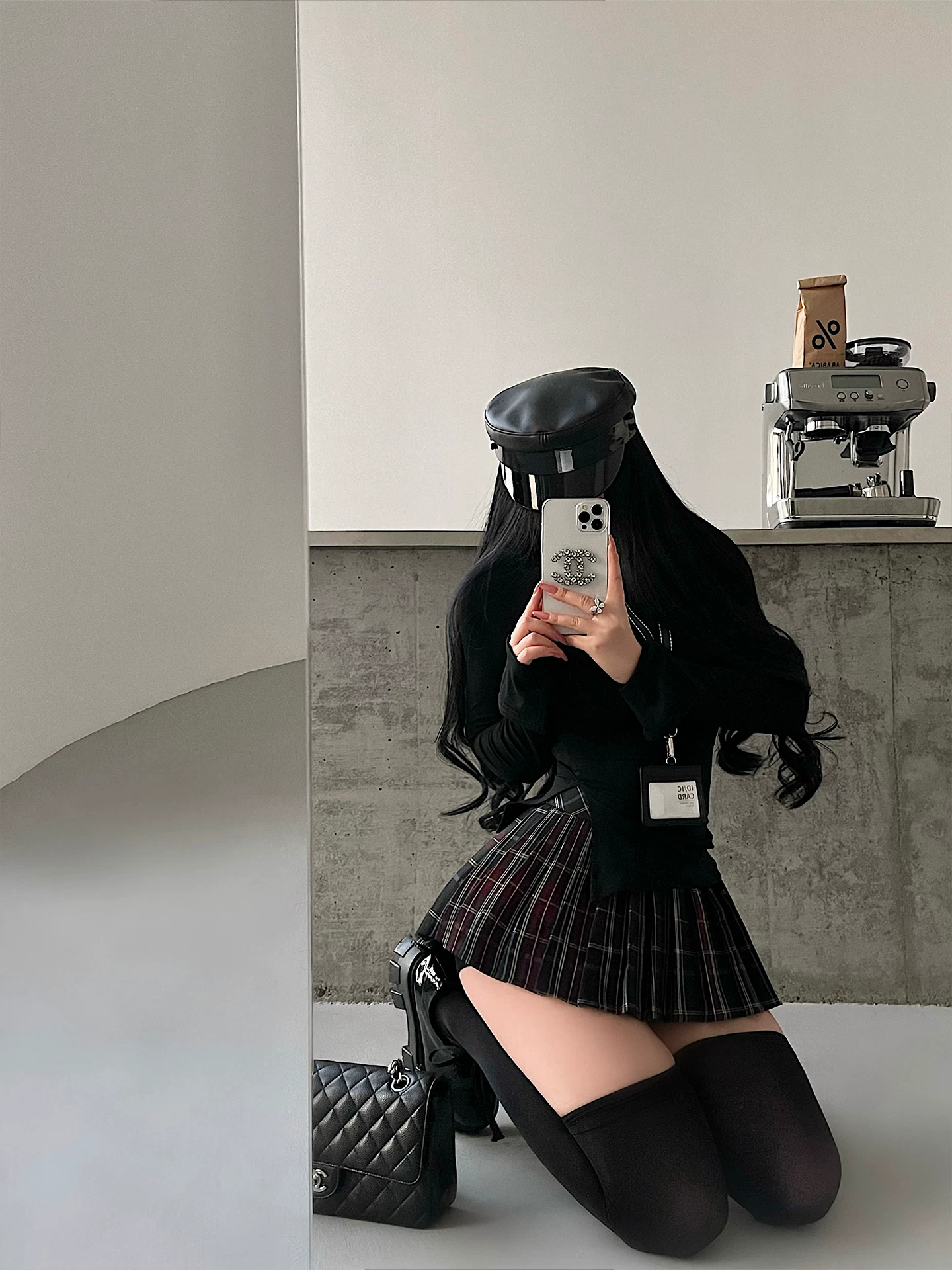 YoungGirlDay Pure Desire Style Áo thun dài tay cổ cao gợi cảm Top Cao cấp kẻ sọc Váy xếp li Bộ váy ngắn