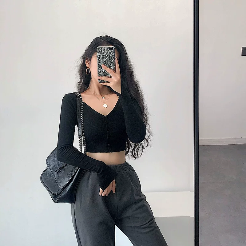 YoungGirlDay Áo thun crop top tay dài cổ chữ V gợi cảm phong cách Âu Mỹ kiểu Âu Mỹ.