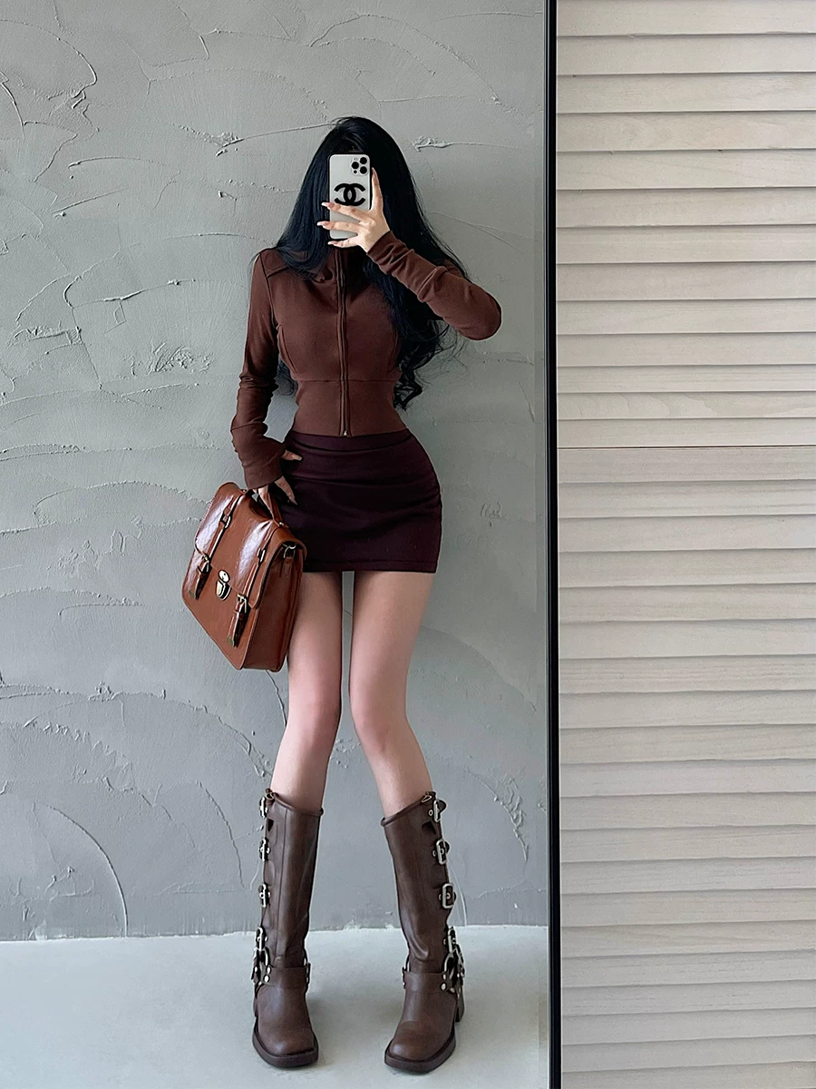 YoungGirlDay váy dệt kim cạp cao gợi cảm thuần khiết gợi cảm với quần short an toàn để tránh lộ hàng, váy ngắn ôm sát cơ thể.