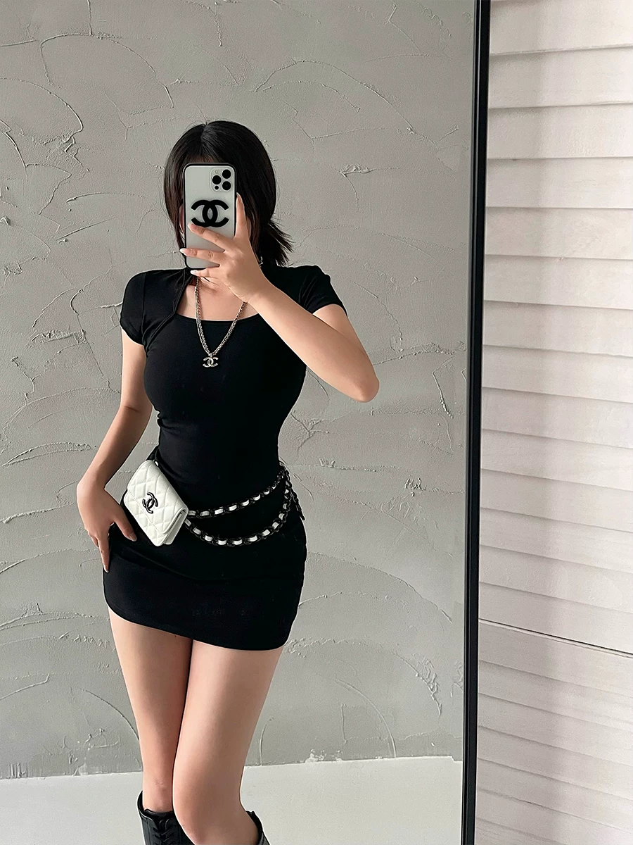 YoungGirlDay phong cách thuần khiết gợi cảm hot girl gợi cảm bó sát giảm béo màu trơn lệch vai váy ngắn tay ngắn váy ngắn