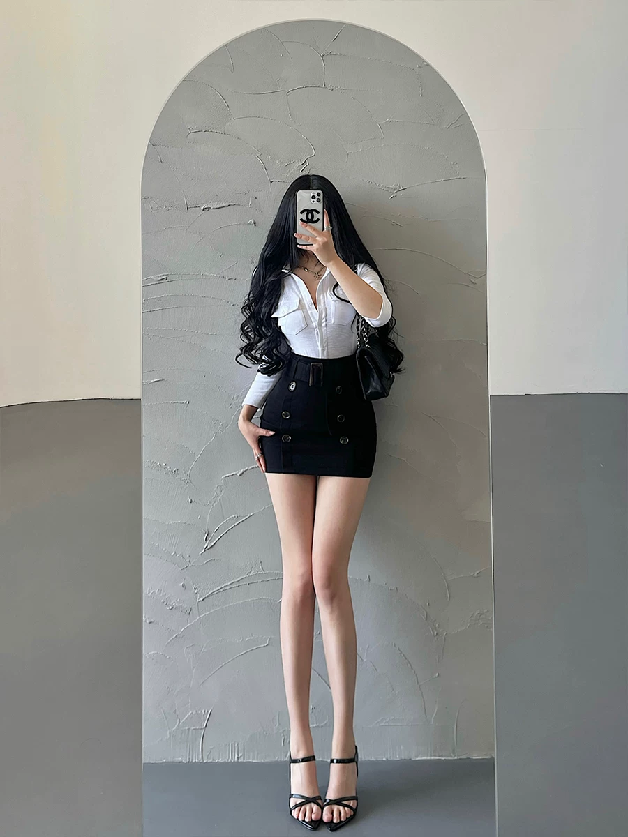 YoungGirlDay khao khát thuần khiết gợi cảm áo sơ mi dài tay một hàng khuy, bộ váy ngắn ôm hông cạp cao kèm thắt lưng