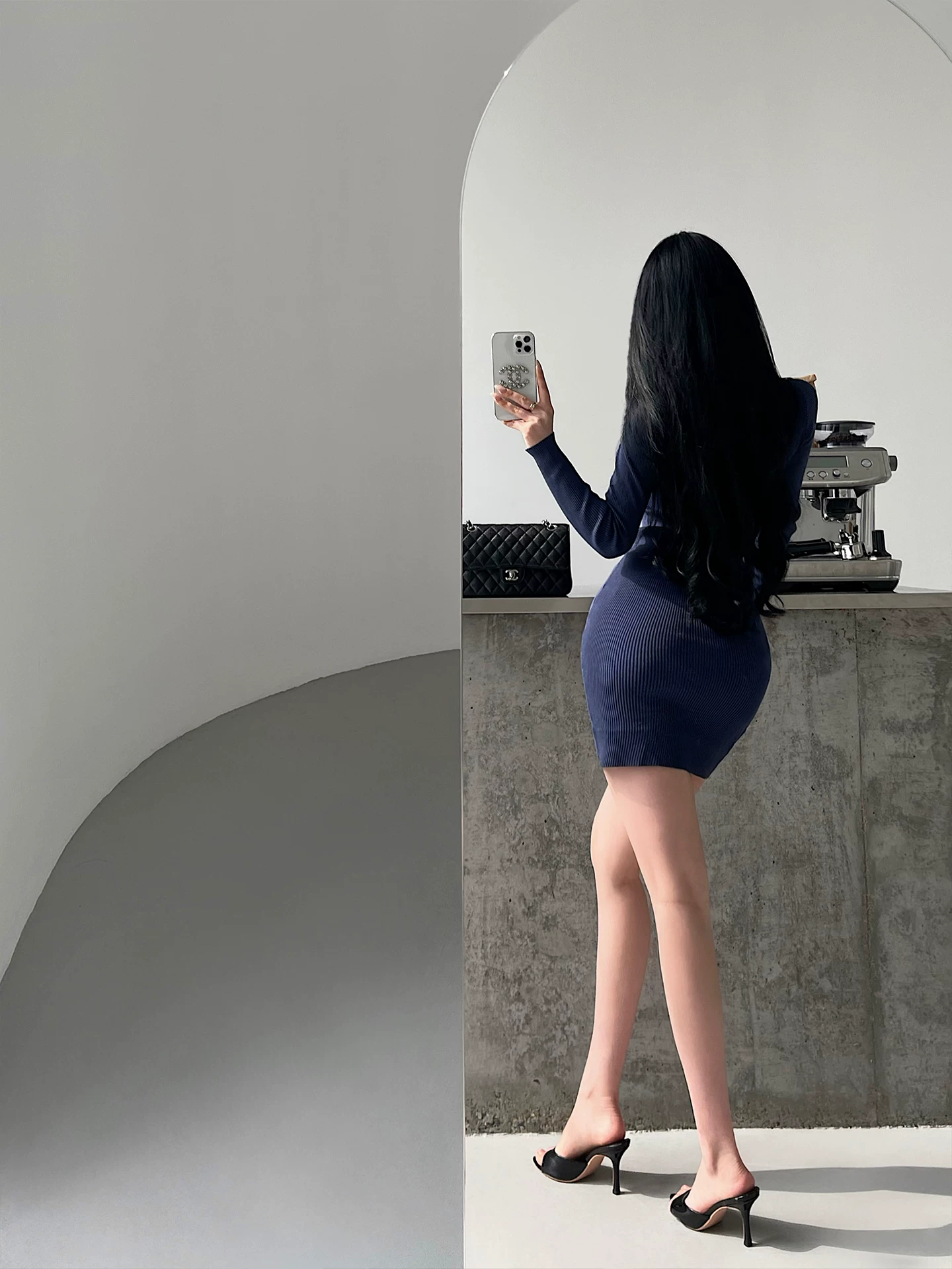 YoungGirlDay khao khát thuần khiết gợi cảm ngọt ngào đường viền cổ áo eo thon giảm béo váy bodycon dệt kim dài tay váy ngắn