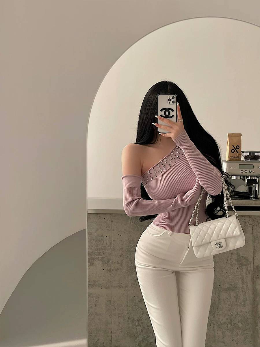 YoungGirlDay khao khát thuần khiết hot girl gợi cảm đính kim cương cổ áo bất đối xứng lệch vai tay áo có thể tháo rời áo dệt kim