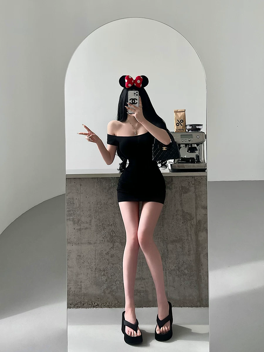 YoungGirlDay khao khát thuần khiết hot girl gợi cảm một vai ôm sát eo thon gọn váy ống ôm sát váy ngắn