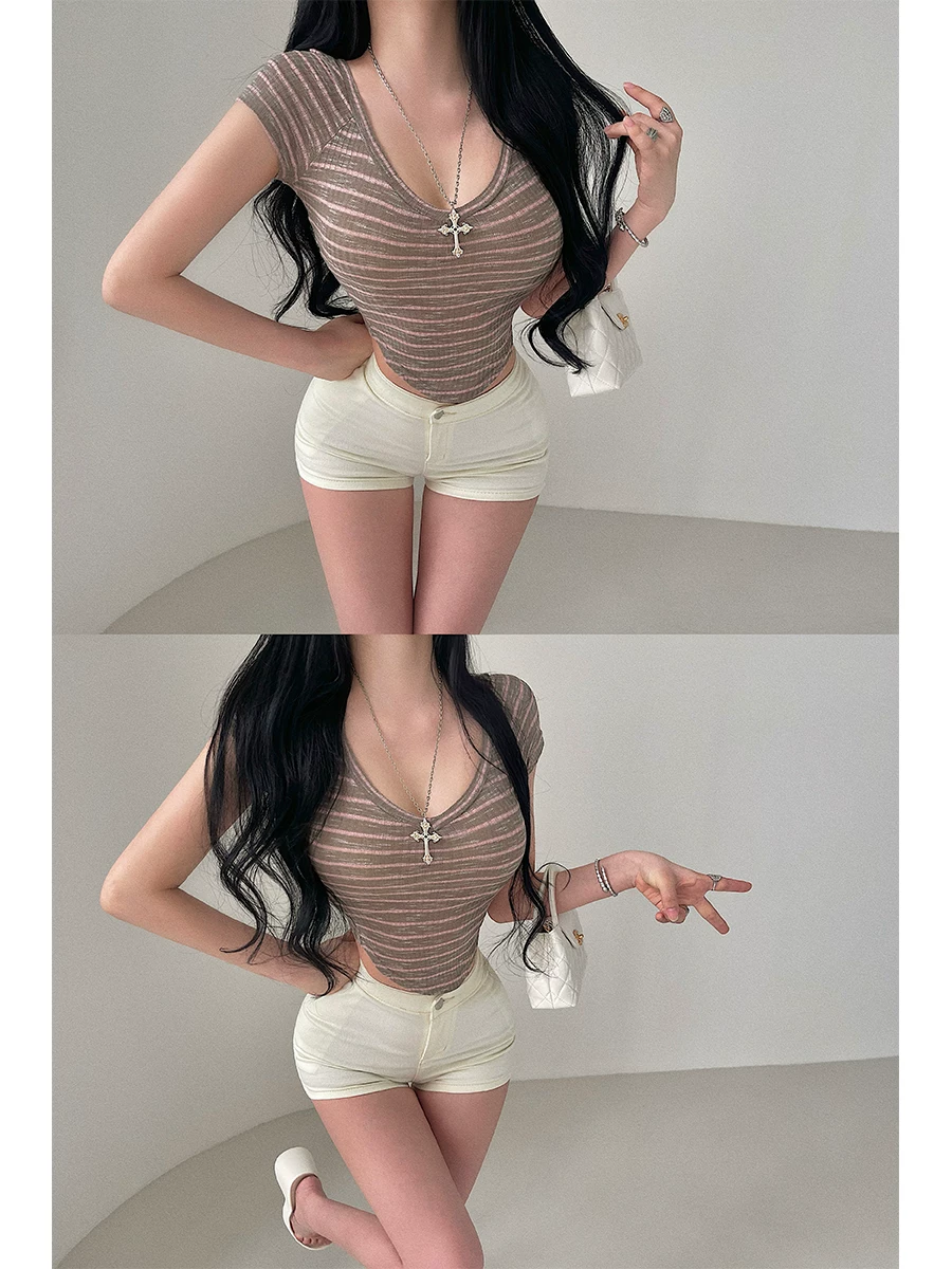 YoungGirlDay Áo thun ngắn tay sọc ngắn cổ chữ V gợi cảm ôm eo thon gọn