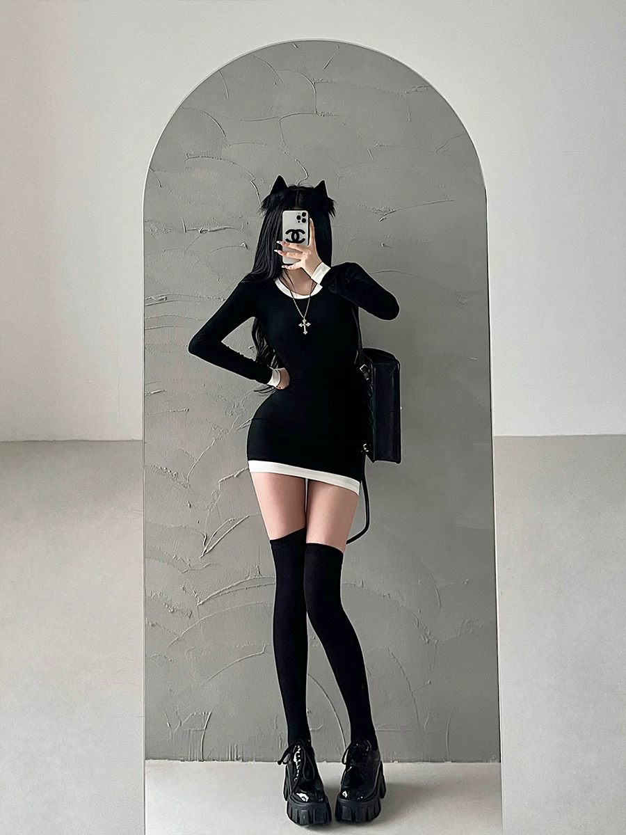 YoungGirlDay phong cách thuần khiết gợi cảm, ôm sát, cổ tròn, phối màu, váy bodycon dài tay, váy ngắn.