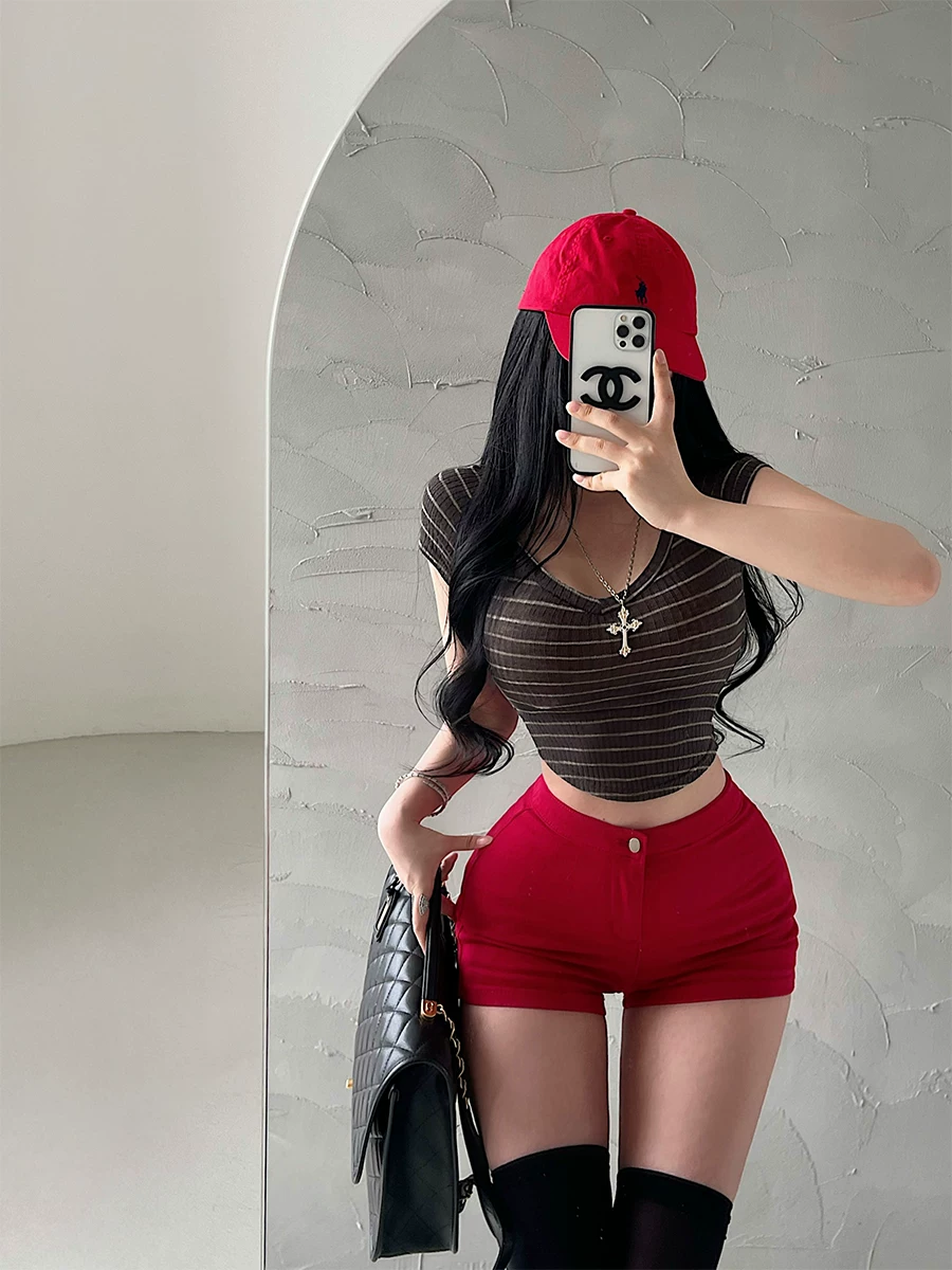 YoungGirlDay Áo thun ngắn tay sọc ngắn cổ chữ V gợi cảm ôm eo thon gọn