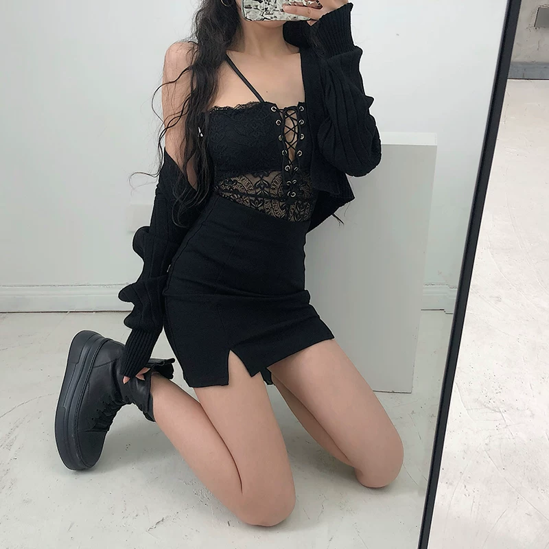 YoungGirlDay Váy chữ A ôm sát eo cao gợi cảm phong cách Âu Mỹ với thiết kế xẻ tà hai bên và ôm sát hông.