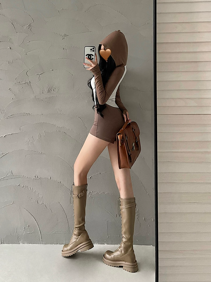 YoungGirlDay American retro hottie slim-fit có mũ trùm đầu dài tay màu tương phản áo thun ngắn thông thường