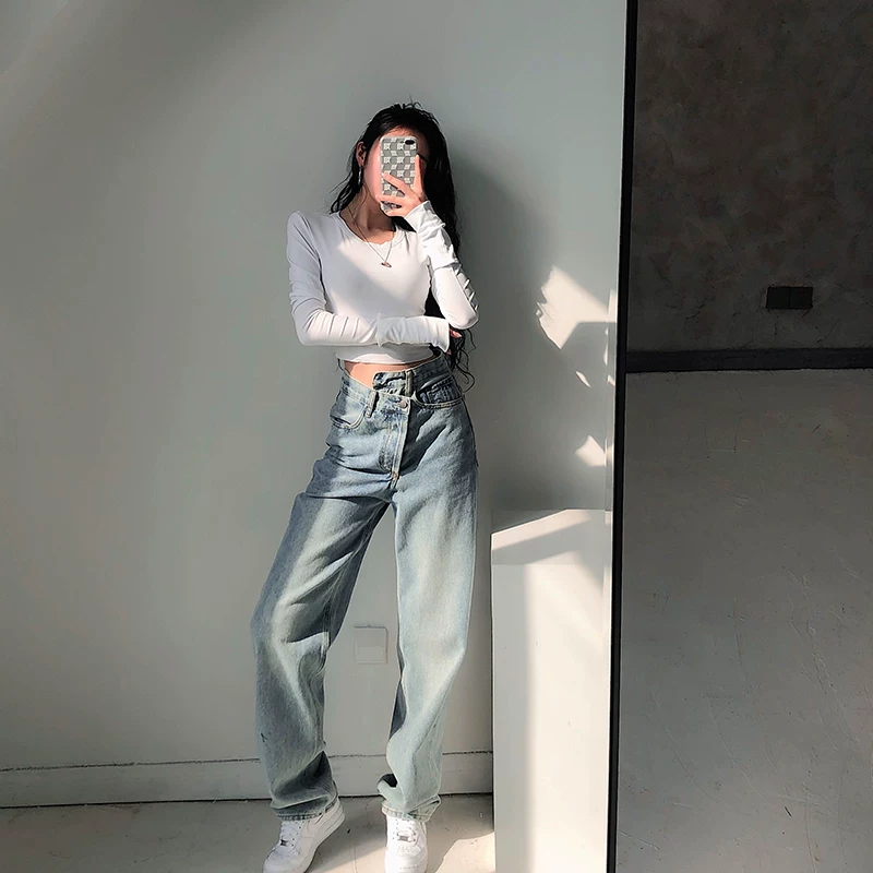 YoungGirlDay Blogger người châu Âu và Mỹ phong cách đường phố quần jean ống rộng dáng suông rộng rãi hợp thời trang