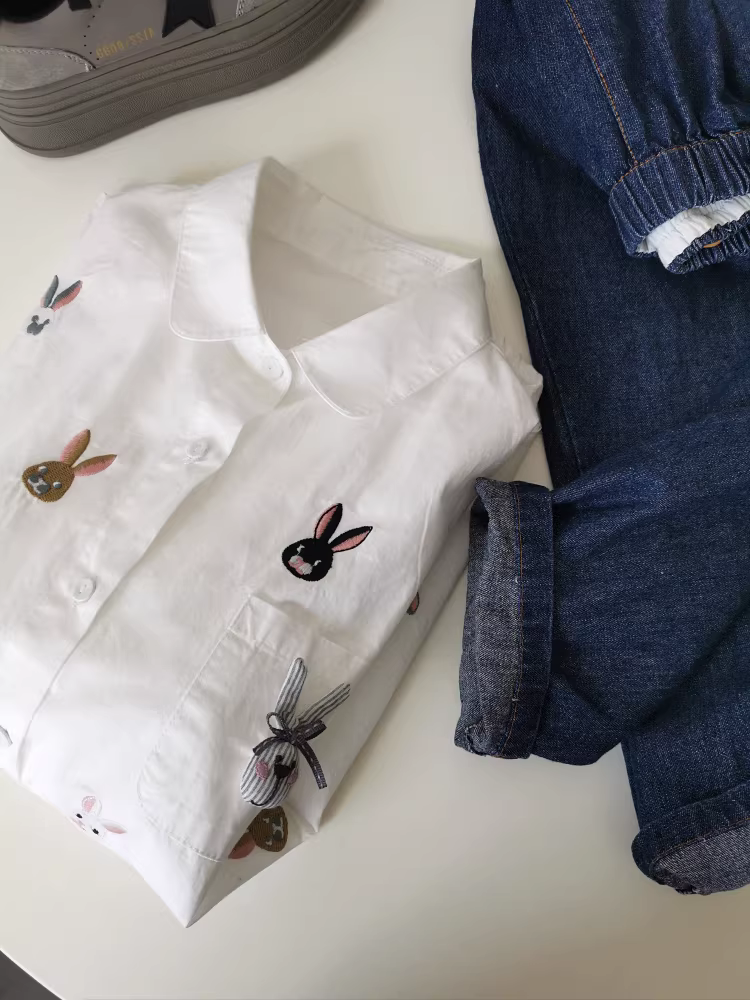 Áo sơ mi thêu trắng dài tay, dáng rộng, trang trí ba chiều, mặc thường ngày cho nữ mùa xuân