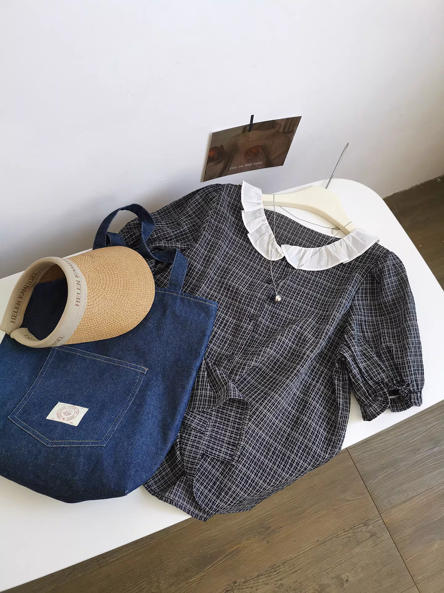 Áo kiểu rừng, cổ bèo, họa tiết ca rô, áo tay phồng tươi trẻ, trẻ hóa tuổi tác, áo nữ 2025.