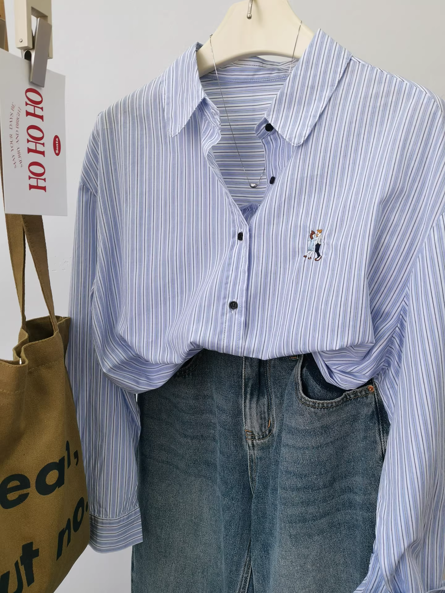 Trông rất đẹp khi mặc một mình! Áo sơ mi cotton dài tay thêu sọc dọc, áo thu đông nữ cao cấp.