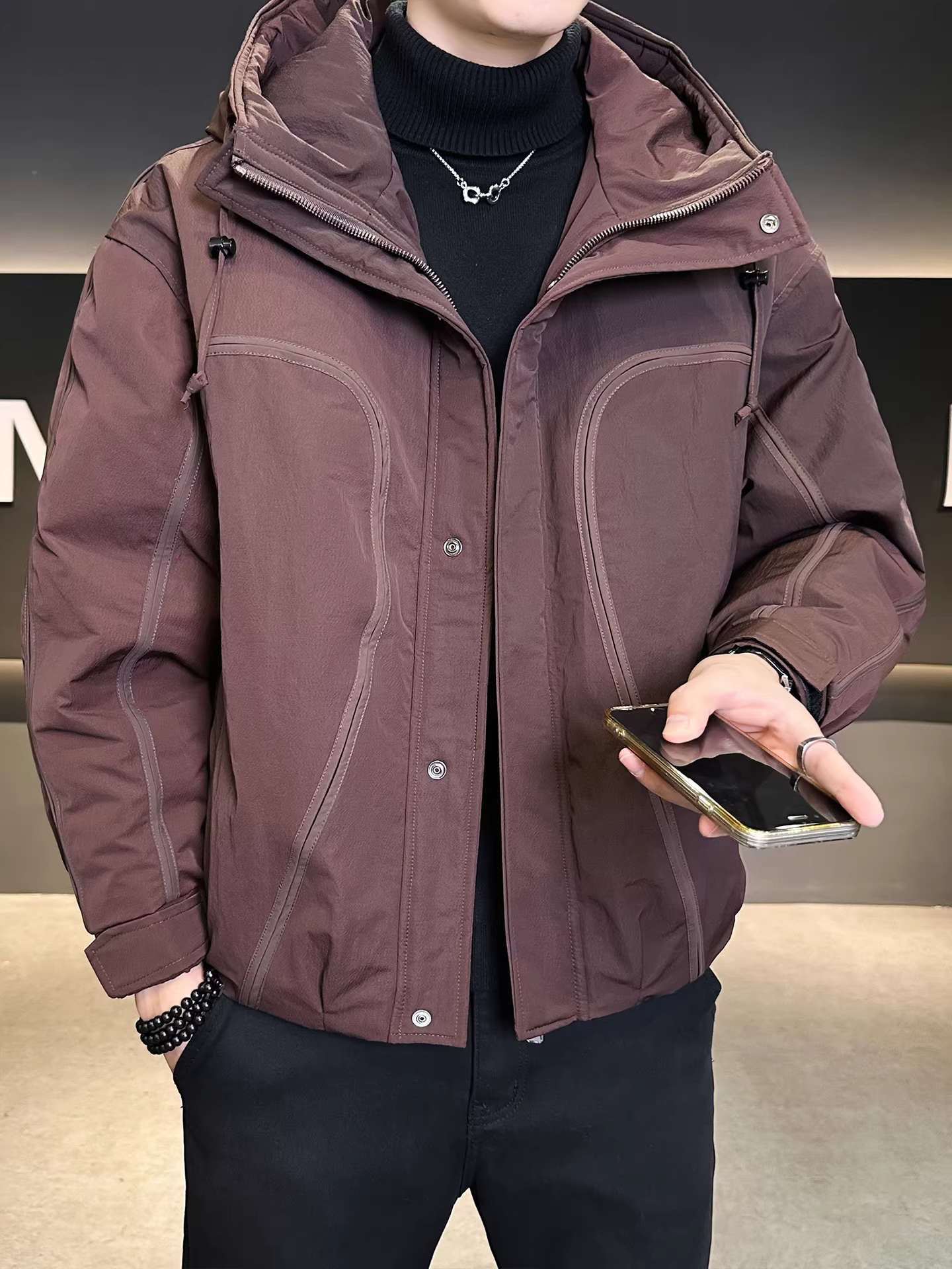 Áo khoác phao nam có mũ mùa đông 2025 kiểu mới rộng rãi đa năng dày dặn ngắn mặc ngoài đi làm giữ ấm