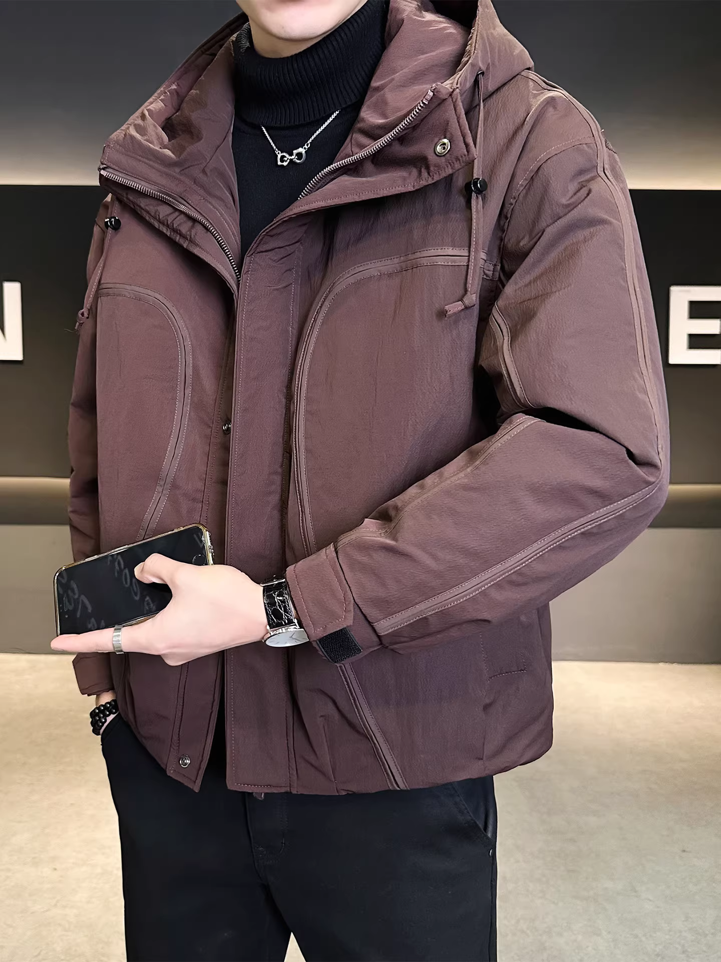 Áo khoác phao nam có mũ mùa đông 2025 kiểu mới rộng rãi đa năng dày dặn ngắn mặc ngoài đi làm giữ ấm