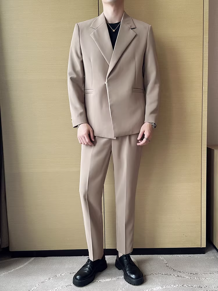 Bộ vest nam không khuy cài bên, kiểu dáng lịch lãm, đa năng, chất liệu mềm mại, gồm hai mảnh