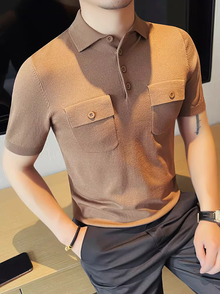 Áo polo nam chất liệu vải lụa đá dệt kim, thiết kế hai túi, tay ngắn, kiểu dáng mùa hè mỏng nhẹ, co giãn, ôm dáng, cao cấp, cổ trụ.