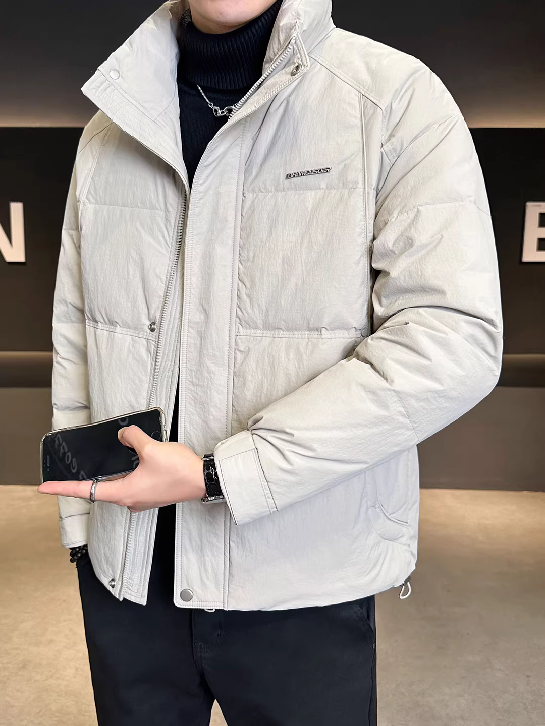 Áo khoác phao cổ đứng nhẹ dành cho nam, mẫu mới mùa đông 2025, chất lượng cao, dáng rộng, đa năng, thời trang, áo khoác ngắn giữ ấm.