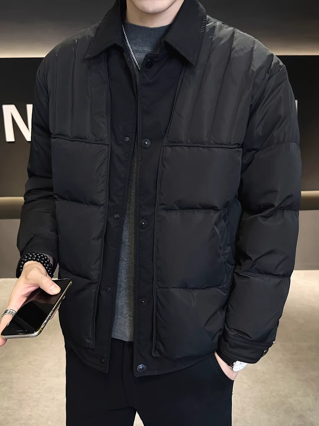 Áo khoác phao nhẹ phối viền cho nam, kiểu mới mùa đông 2025, đa năng và thời trang, áo khoác ngắn chất lượng cao.