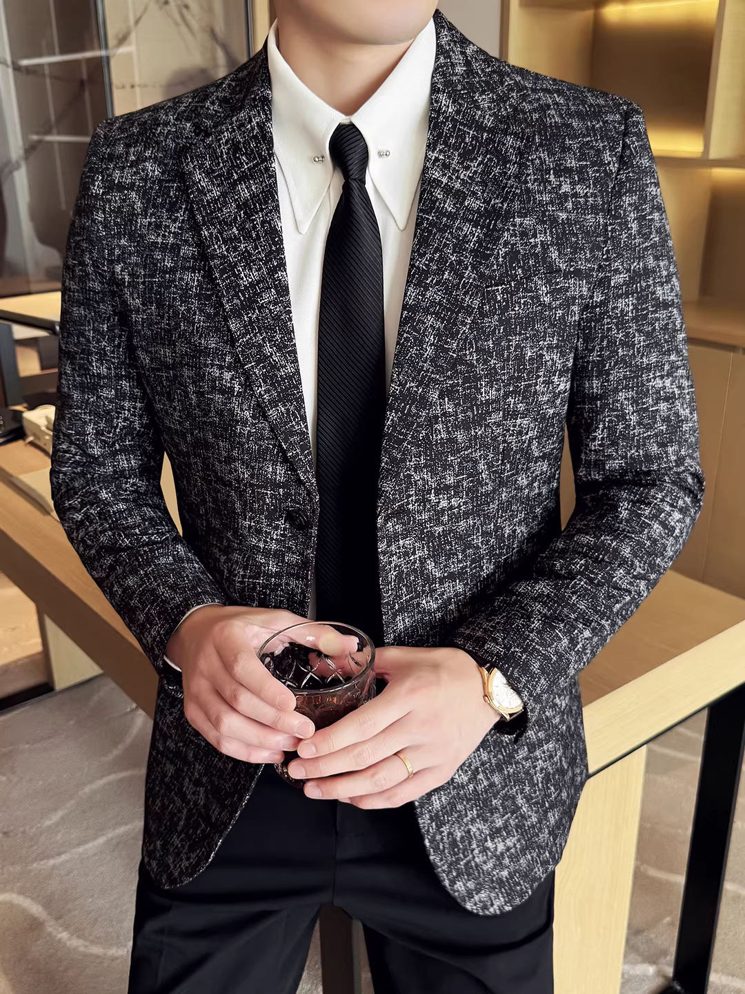 Bộ vest nam kiểu Hàn Quốc, dáng ôm, chất liệu jacquard thời trang