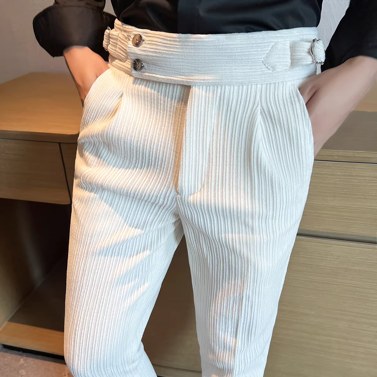 Quần âu nam chất liệu nhung cao cấp Naples, cạp cao, mùa thu đông, phong cách lịch sự nhưng năng động, đa năng, dáng ôm vừa vặn, ống thẳng.