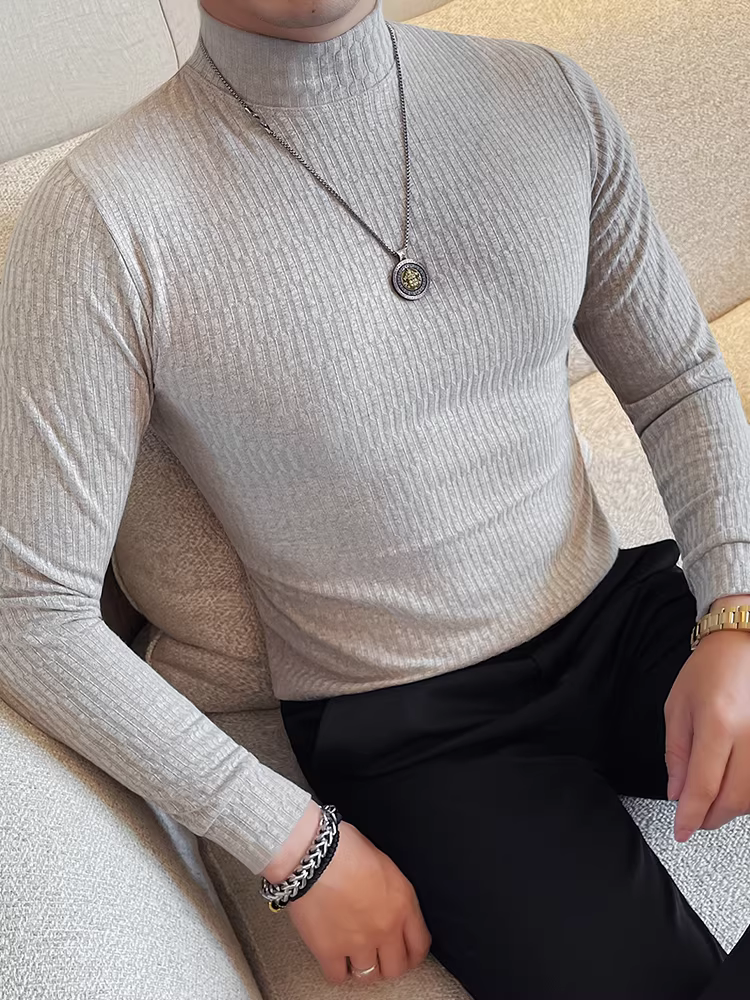 Áo sơ mi nam chất liệu giả cashmere thân thiện với da, cổ nửa cao, kiểu dáng ôm body, tay dài, thời trang thu đông 2025.