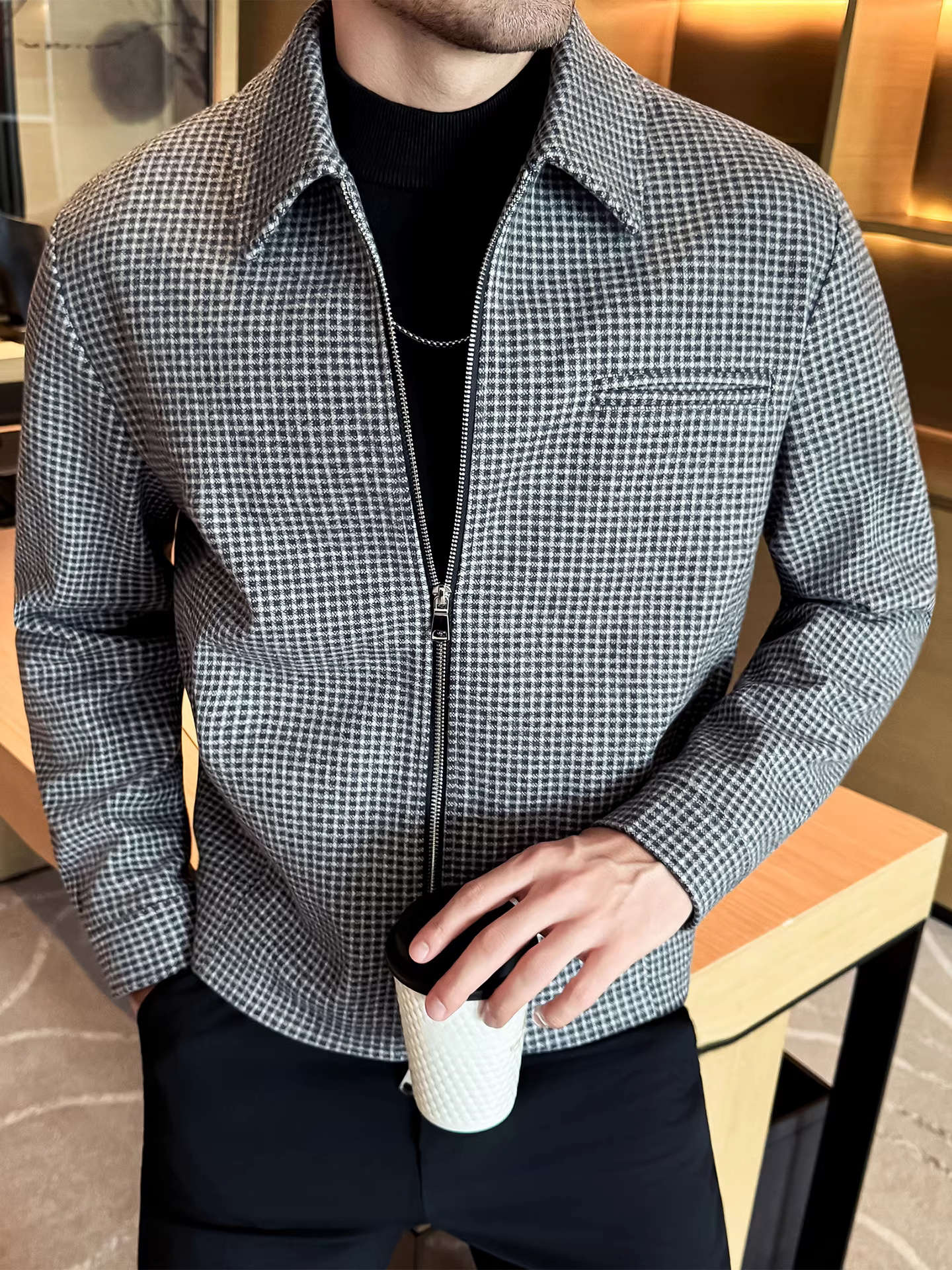 Áo khoác len kẻ ô nam, kiểu mới thu đông 2025, phong cách công sở lịch lãm, dáng rộng, đa năng, chất lượng cao, cổ áo vest.