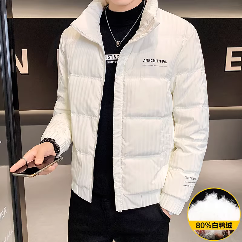 Áo khoác nam kẻ sọc, mùa đông 2025, kiểu dáng mới thời thượng, bán chạy, ngắn, ôm dáng, nhẹ