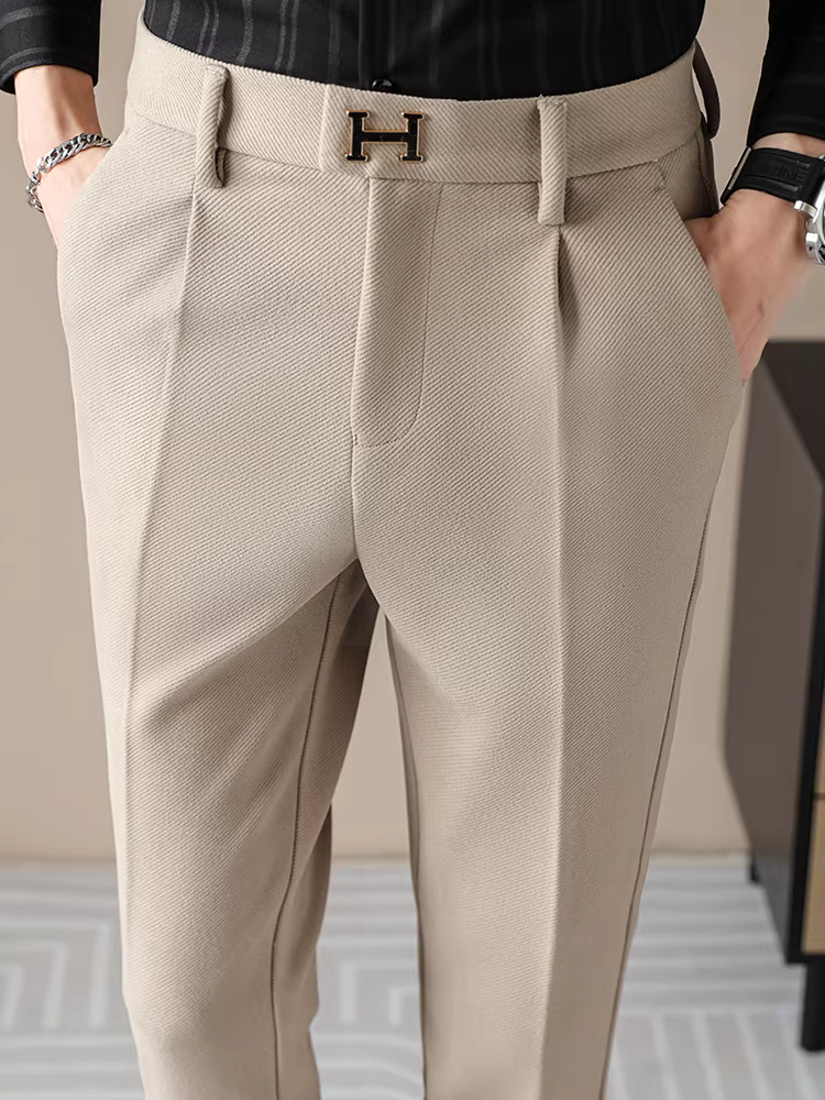 Quần âu nam lưng thun nửa co giãn, chất liệu dày dặn lót lông cừu mỏng mùa thu đông, kiểu dáng ôm body cao cấp, chất liệu co giãn thích hợp làm quần công sở.