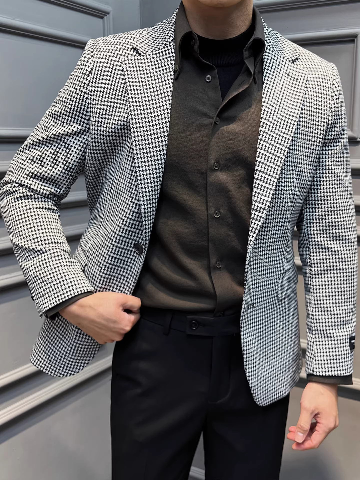 Áo vest nam cao cấp họa tiết răng cưa, dáng ôm, thời trang, lịch sự, đa năng, chống nhăn, dễ chăm sóc.