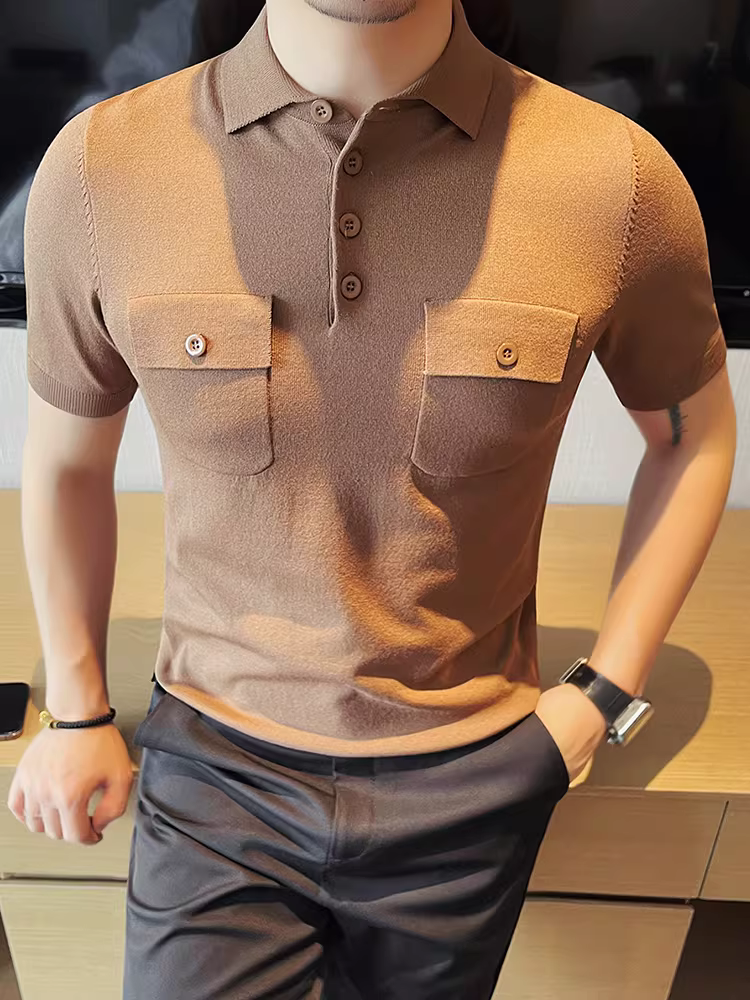 Áo polo nam chất liệu vải lụa đá dệt kim, thiết kế hai túi, tay ngắn, kiểu dáng mùa hè mỏng nhẹ, co giãn, ôm dáng, cao cấp, cổ trụ.