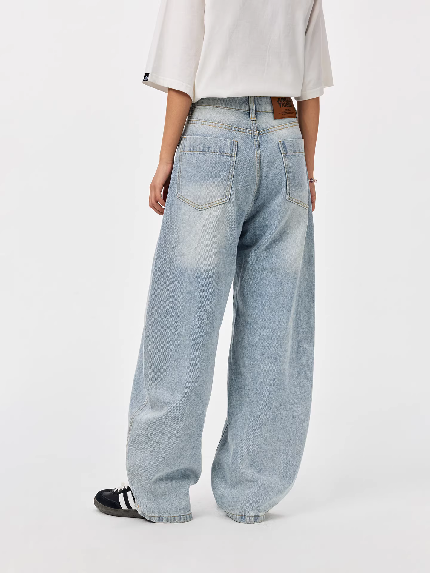 Quần jeans thẳng dáng retro Jungle Tiger dành cho nam, mẫu mới thu đông 2025, kiểu dáng rộng rãi, thoải mái, quần dài dáng scimitar