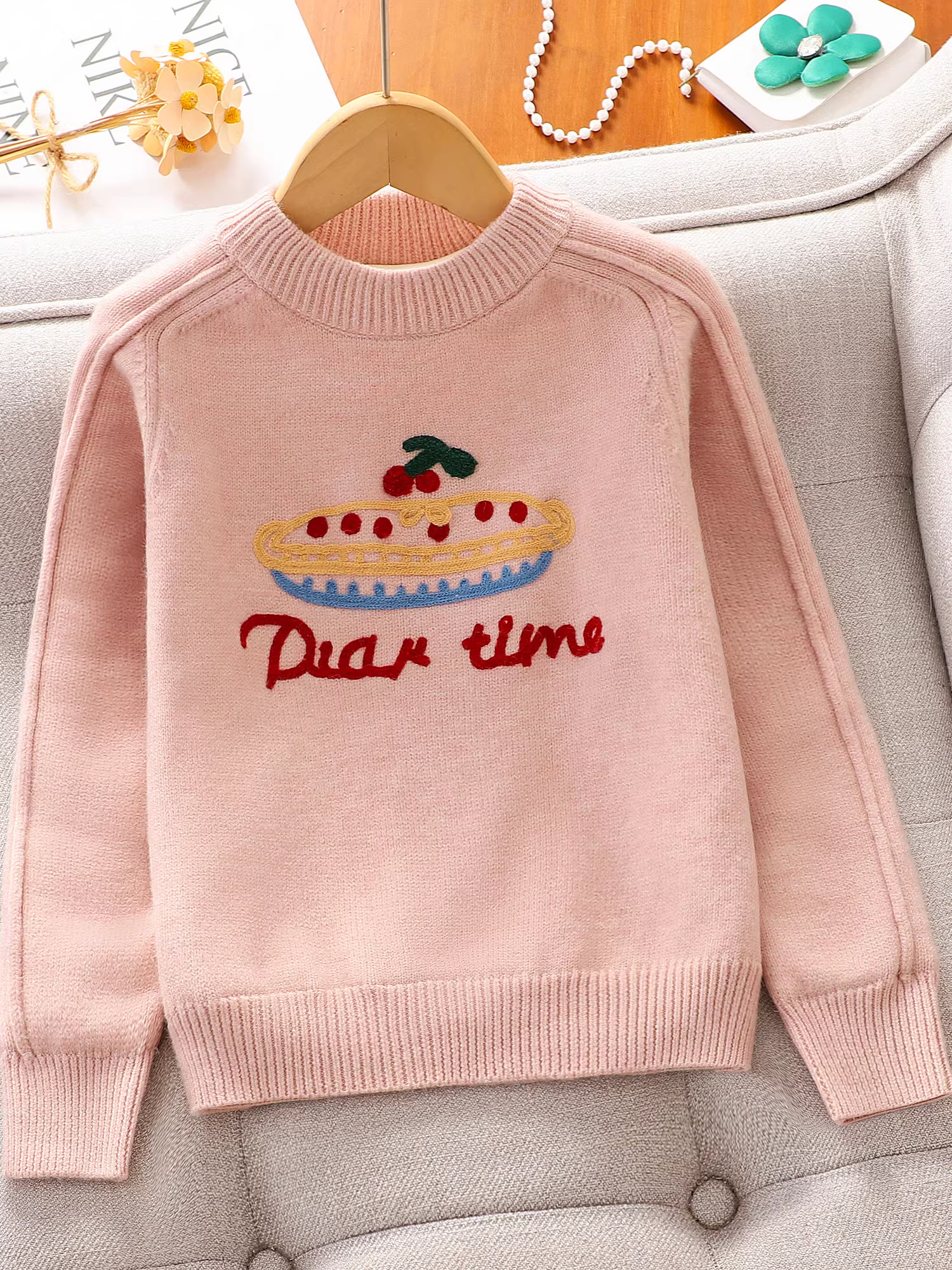 Áo len nỉ giữ ấm mùa đông kiểu Hàn Quốc dày dặn cho bé gái, mẫu mới thu đông 2025