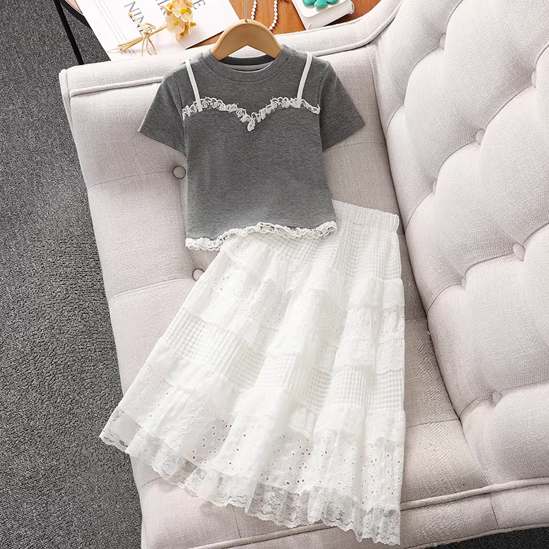 Váy bé gái 2025 quần áo hè mới váy ren bánh bèo bé gái mùa hè phong cách Hàn Quốc váy xòe trẻ em