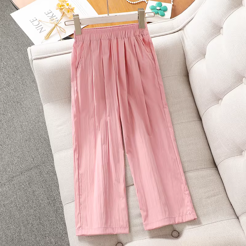 Bộ áo thun hè bé gái 2025 mới, chất liệu lụa đá mỏng, quần ống rộng, bộ hai mảnh trẻ em mặc thường ngày