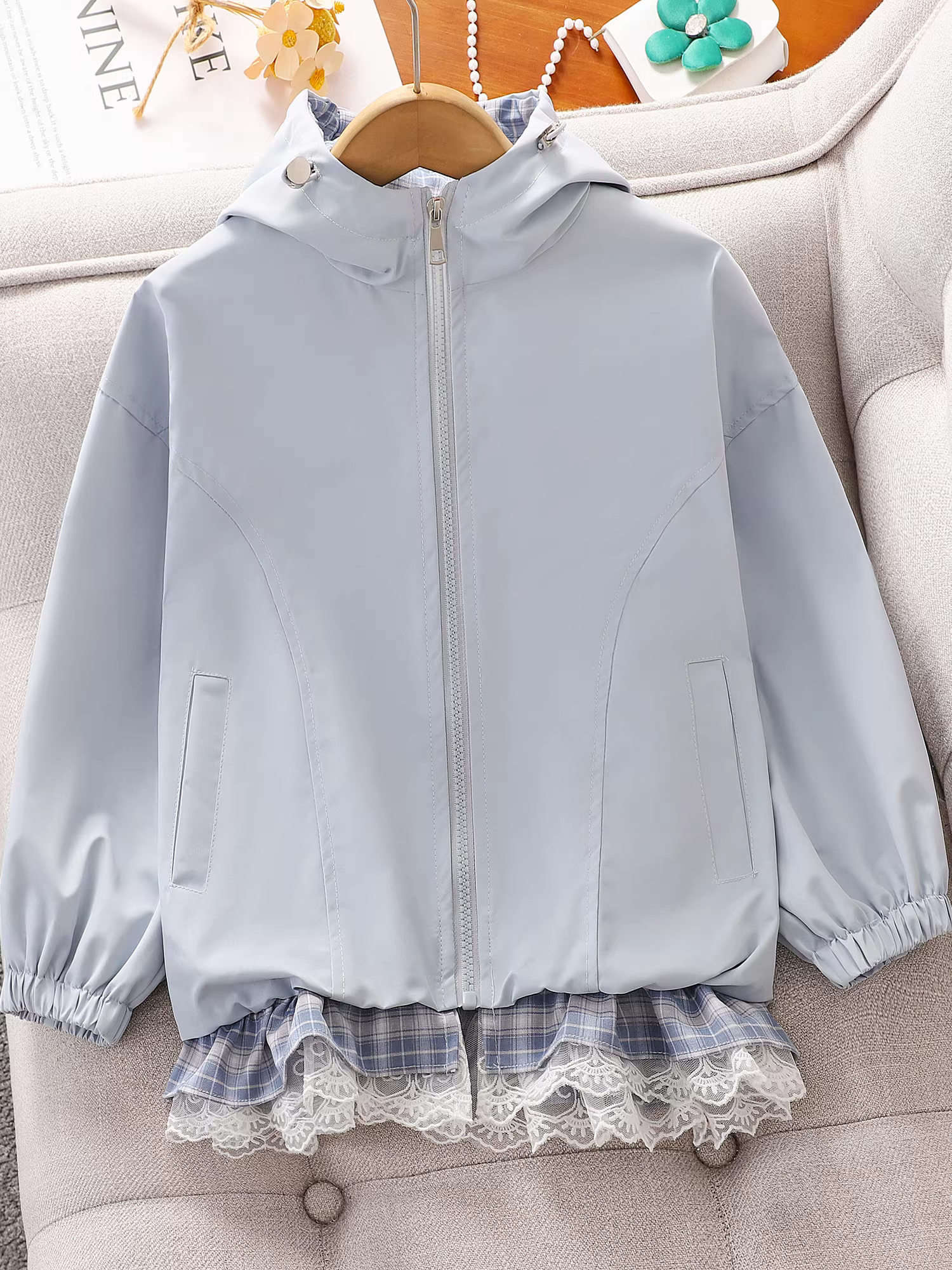 Áo khoác có mũ mùa thu cho bé gái, áo khoác ren thường ngày cho trẻ em, kiểu mới xuân thu 2025, áo ren cho bé gái lớn