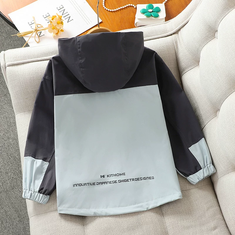 Áo khoác nữ bé gái xuân thu 2025 kiểu mới, áo gió thể thao có mũ chống mưa, áo khoác trẻ em thường ngày