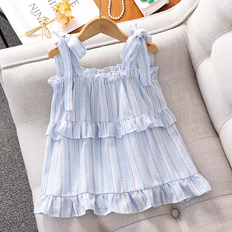 Bộ trang phục hè cho bé gái 2025 kiểu mới, phong cách nghỉ dưỡng, áo camisole mùa hè, quần đùi trẻ em chất liệu mỏng, mặc thường ngày