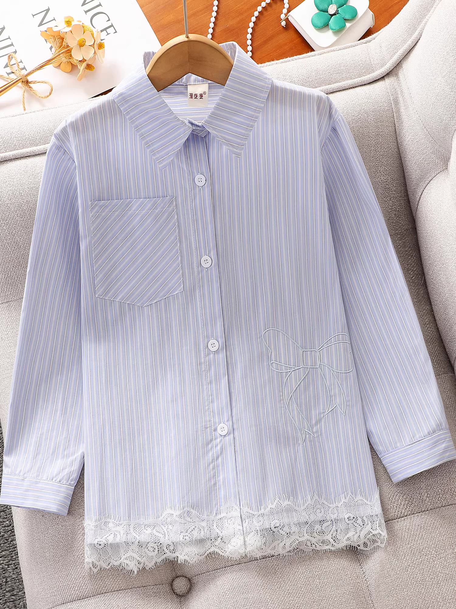 Áo khoác cardigan kẻ sọc bé gái tay dài phong cách Hàn Quốc mùa thu đông 2025 mới