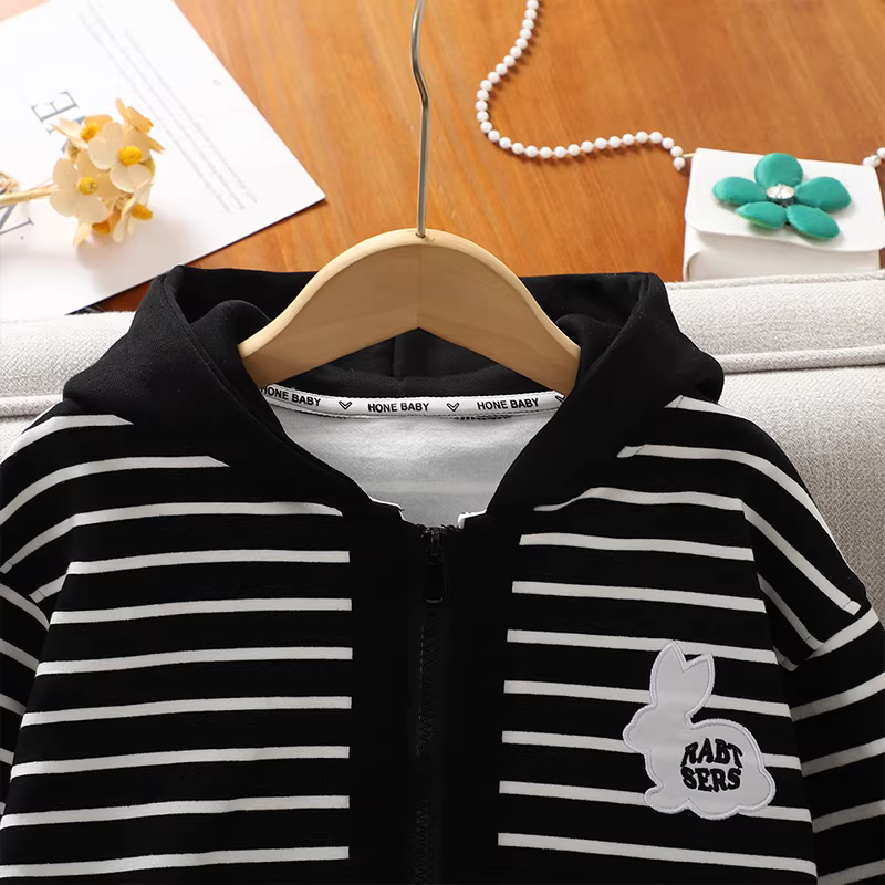 Áo khoác cardigan mùa thu cho bé gái, áo hoodie sọc cho bé gái lớn, quần áo mùa thu mới 2025, áo kiểu rộng rãi thoải mái cho bé gái