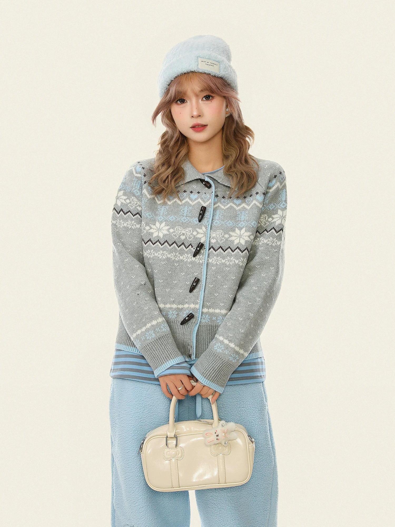 Áo len cardigan có cổ kiểu Fair Isle mang không khí Giáng sinh dành cho nữ, mùa thu đông, có cúc sừng, áo cardigan dệt kim dáng rộng.