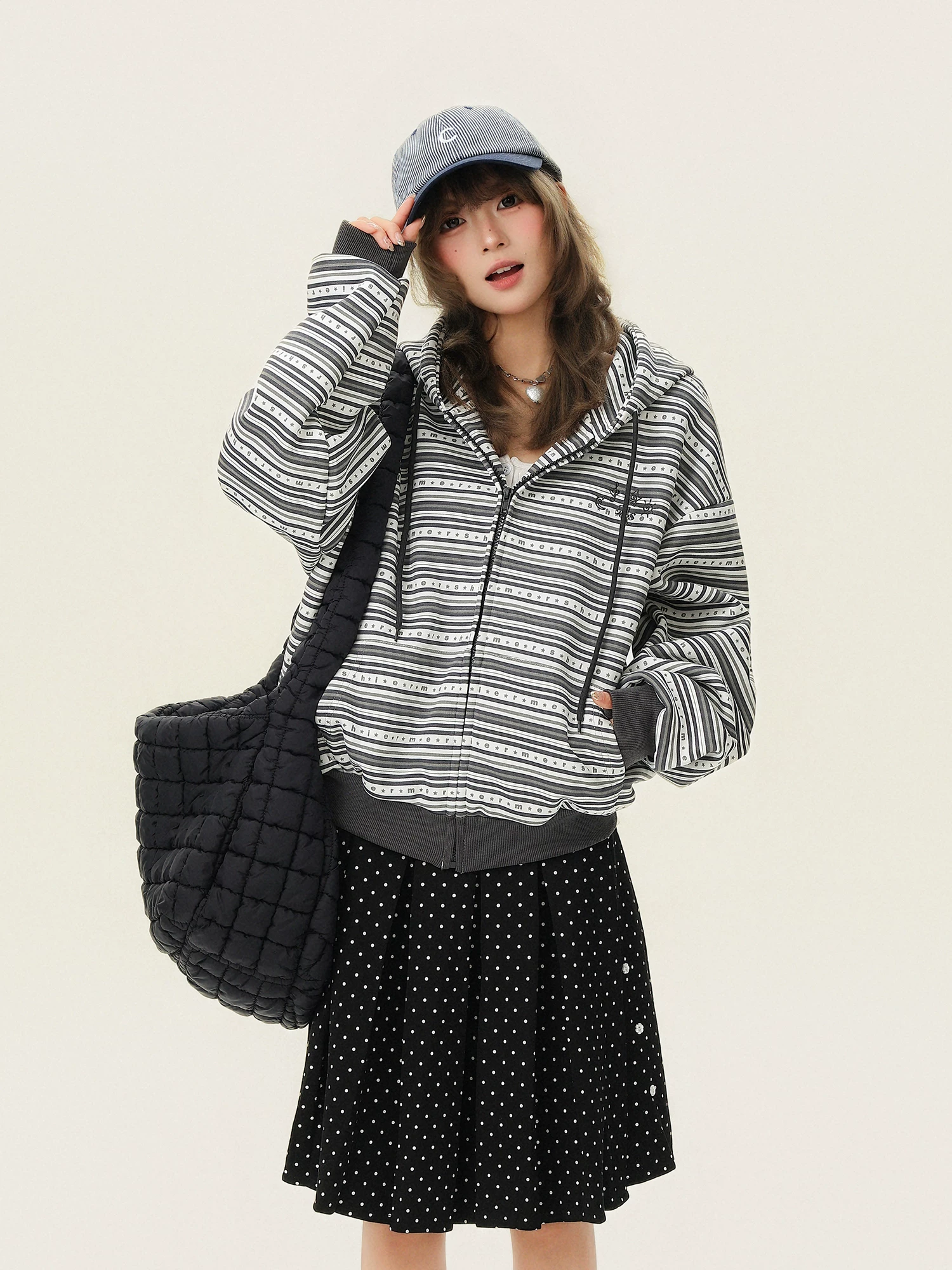 Áo khoác cardigan có mũ trùm đầu thêu sọc màu sắc phong cách Hàn Quốc dành cho nữ, áo khoác kiểu dáng lười biếng mùa xuân rộng rãi thoải mái.